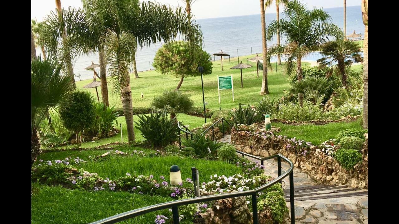 Mi Capricho C16 Beachfront Apartment Sitio de Calahonda Buitenkant foto